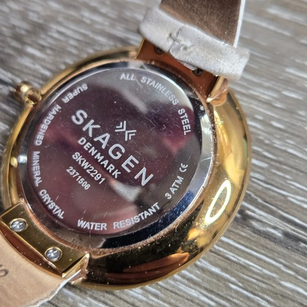 Skagen Gitte SKW2291 Rose Gold Tone White Dial Leather Band Women's Watch Tested